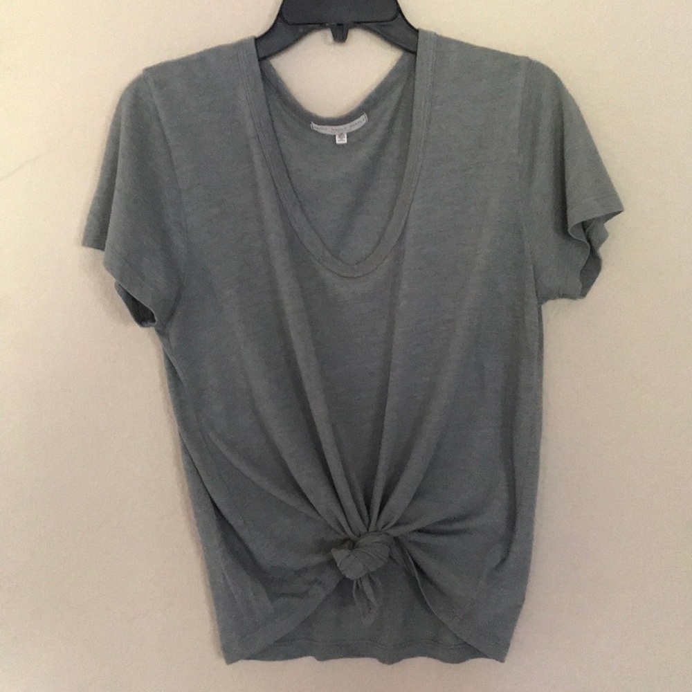 urban outfitters green t-shirt 🤩